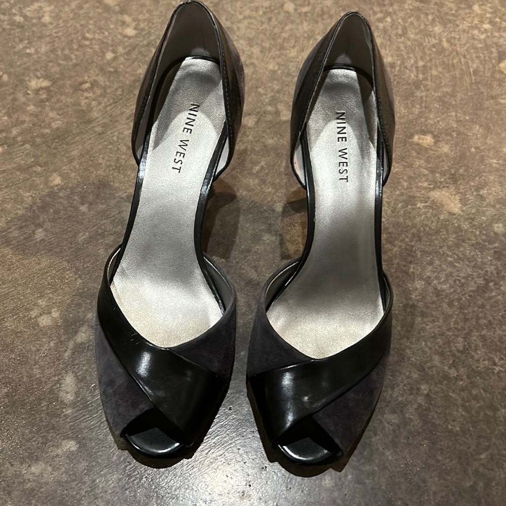 Grey suede heel 8